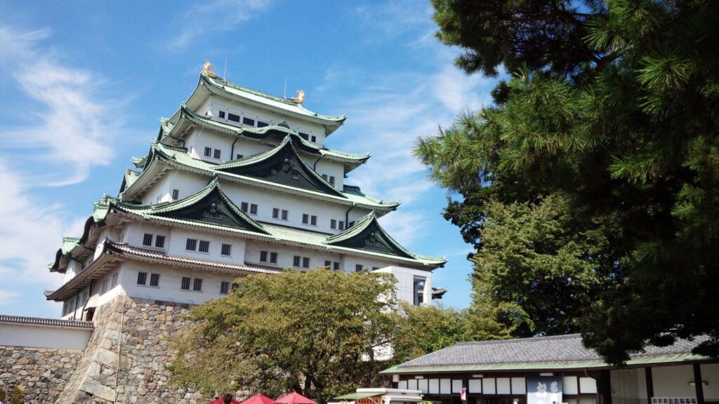 【名古屋で理想の結婚式】伝統とモダンが調和する街で挙式を考えるカップルへ