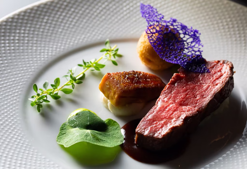 https___space.fivestar-wedding.com_sanmarco-moji_cms_wp-content_uploads_2024_10_originalwedding_cuisine1 - 式場選び.JP